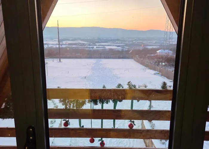 Kır Evi Vezirove Zore Paraćin